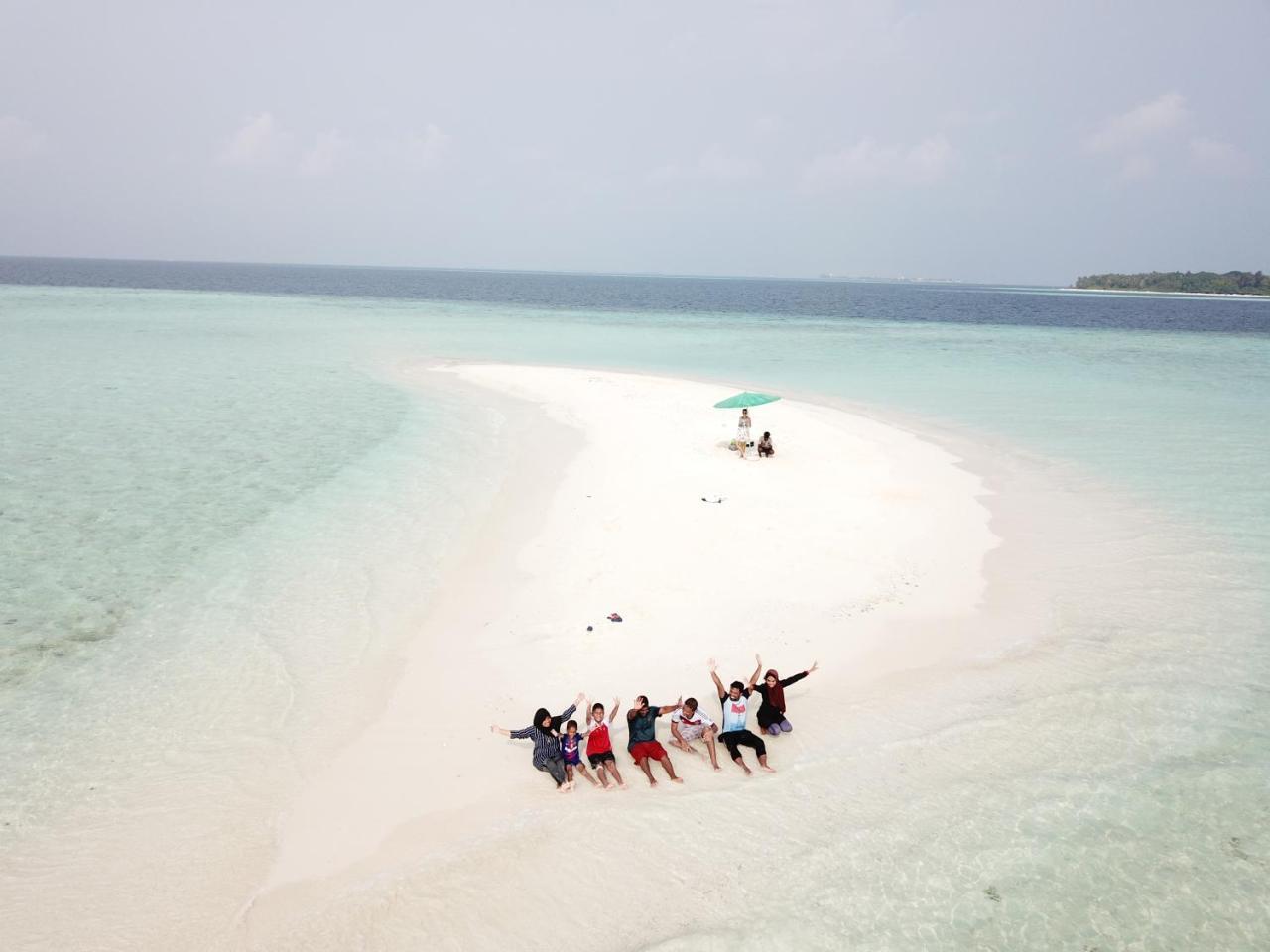 Narnia Maldives Hotell Maafushi Exteriör bild